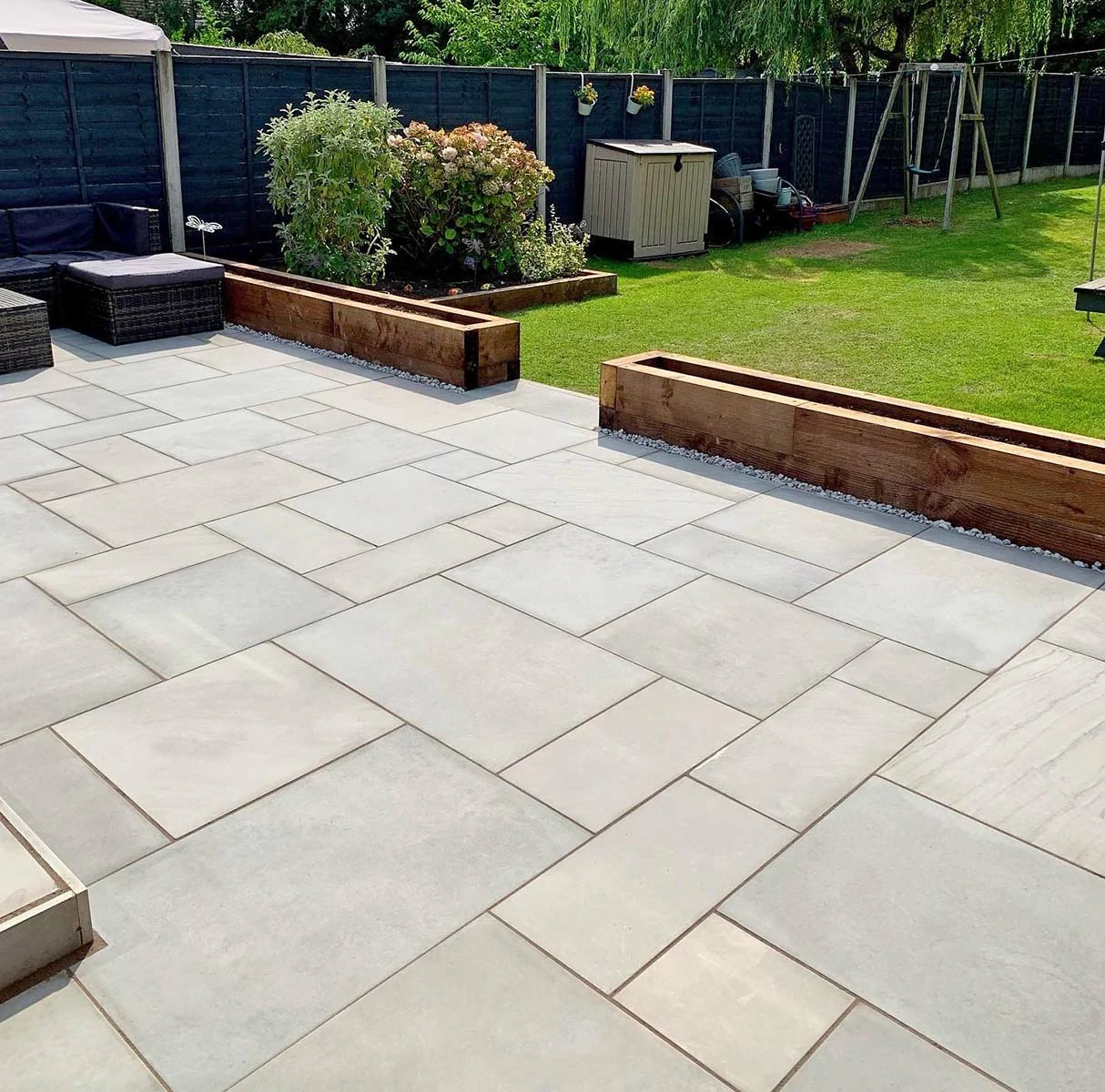 Kandla Grey Indian Sandstone Paving Slabs - Sawn &amp; Honed - Patio Kit - 20mm